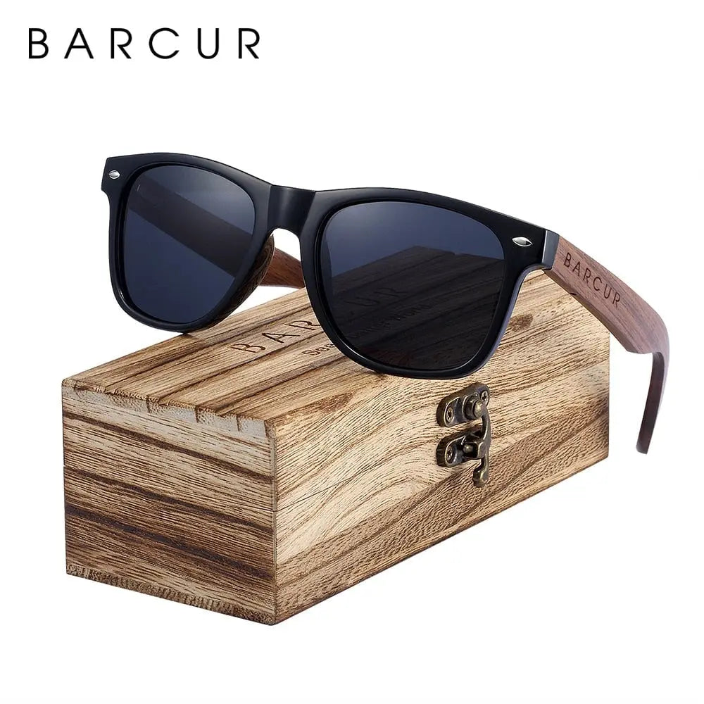 Polarizing sunglasses with walnut look wooden frame and UV 400 protection Polarizing sunglasses with walnut look wooden frame and UV 400 protection
